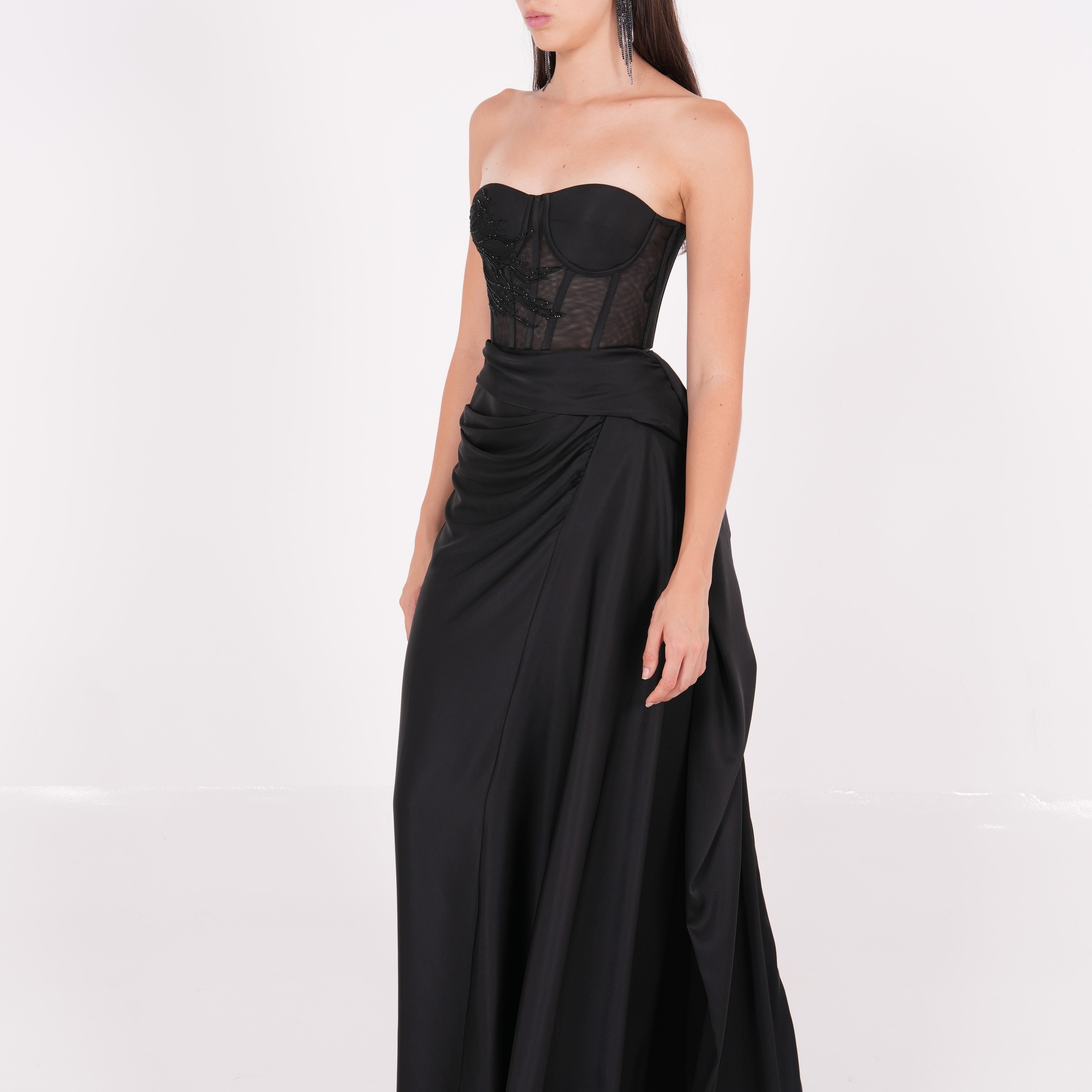Luxury Redefined: High-End Dresses by Sevgilim